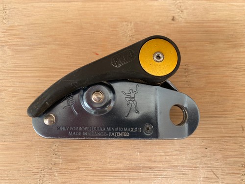 Petzl grigri belay - petzl, device