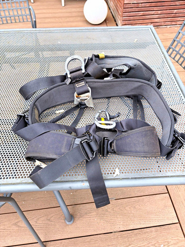 Petzl falcon sit harness - sit,