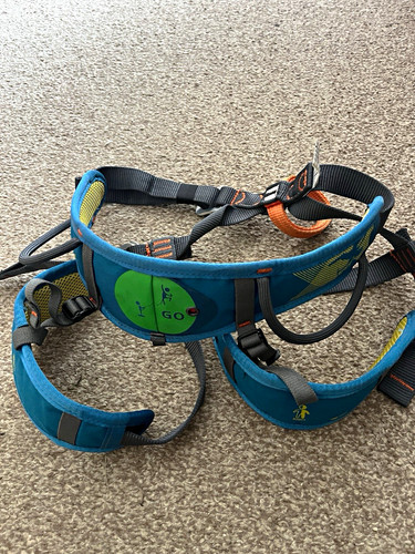 Petzl sit climbing harness - petzl,