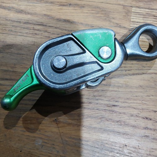 Notch glide friction device - glide,