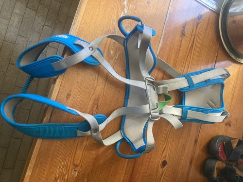 Petzl kids climbing harness - climbing,