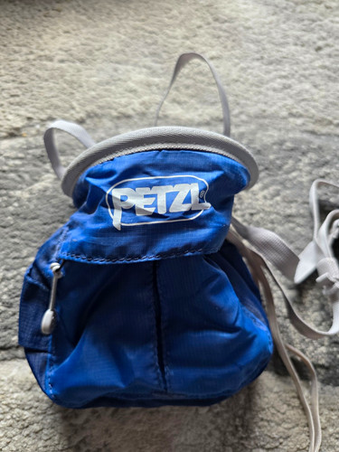 Petzl small climbing - petzl, chalk
