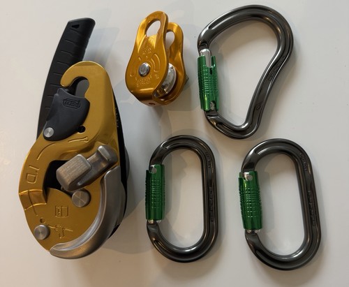 Petzl descender with - id,