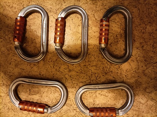 Petzl oval triact carabiner - petzl,