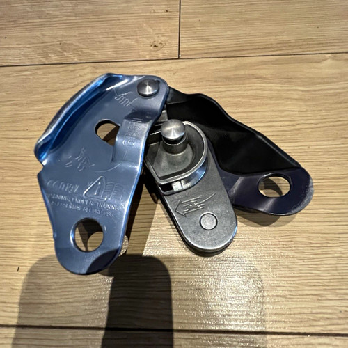 Petzl grigri assisted braking - grigri,