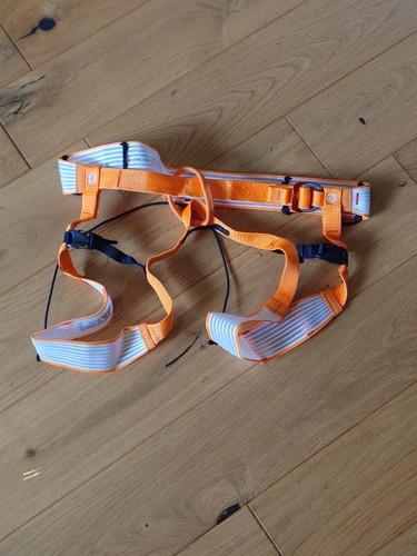 Petzl altitude harness - petzl, —