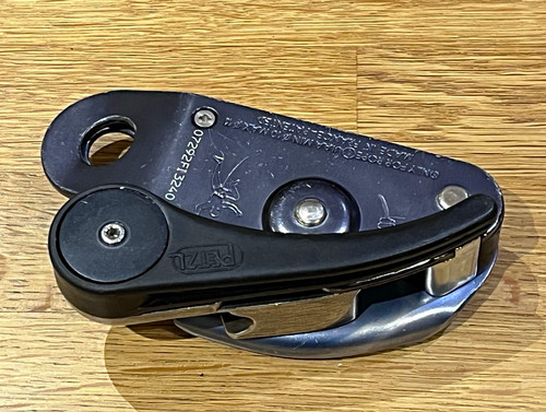 Petzl grigri belay device - petzl,